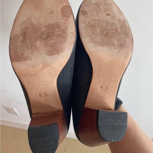 Löbe Women’s Adler Heels - Picture 3 of 3